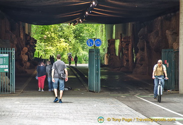 Underpass along the Promenade Plantée 